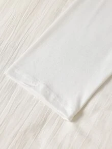 女童紫色純色上衣 + 格紋長褲套裝 白色上衣英文字母 + 睫毛印花 + 格紋長褲 + 髮圈 4件套 - 彩色 - 查看 6