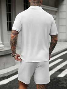 Manfinity CasualCool 男士夏季拉鍊半開襟短袖 Polo 衫與抽繩腰短褲套裝，街頭風，休閒 - 白色 - 查看 2