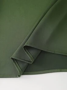CHARMVALE Gaun Pendek Wanita Satin Warna Polos dengan Lengan Mengembang dan Leher V - Hijau - View 8