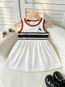 SHEIN 女嬰白色K圖案無袖紅白條紋夏季休閒校園洋裝 經典條紋公主洋娃娃風 適用6個月-3歲幼童 - 彩色 - 查看 6