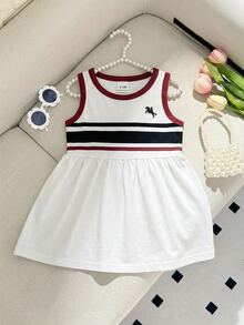 SHEIN 女嬰白色K圖案無袖紅白條紋夏季休閒校園洋裝 經典條紋公主洋娃娃風 適用6個月-3歲幼童 - 彩色 - 查看 5