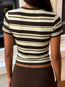 SuriyaCove 女款條紋圓領短袖休閒百搭T恤，城市度假夜色棕色條紋夏季款 - 彩色 - 查看 2