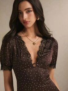 Poéselle 女款棕色與白色波點中長洋裝，蕾絲飾邊深V領短泡泡袖緞面貼身洋裝，適合晚餐約會度假夏季法式優雅 - 棕色 - 查看 6