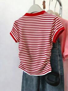 青少年女孩紅白色條紋圖案針織T恤，休閒學院風校園夏季個性化T恤，輕盈舒適春季氛圍 - 彩色 - 查看 2