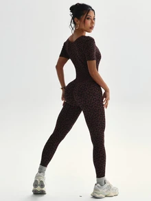 Slayform Slayform Dewbera Women's Seamless Waist Cinching Leopard Print Sexy Short Sleeve Yoga Jumpsuit - Coffee Brown - View 6