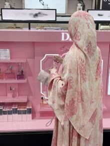 Yasmyna Women's Loose Casual Floral Print Comfortable Soft Fabric Elegant Prayer Robe - Baby Pink - View 2