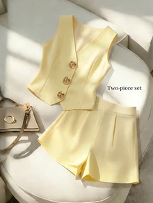 SHEIN Franclia 女款新款奶油色V領收腰背心＋高腰短褲套裝，通勤顯瘦成熟風兩件式穿搭 - 黃色 - 查看 3