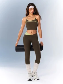 VARSIVA Women's Colorblock Cropped Halter Tank Top And Leggings Sports Set - Multicolor - View 9
