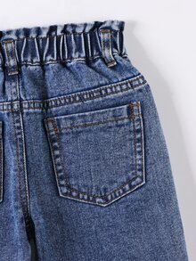 SHEIN 女童牛仔錐形長褲，水洗深藍牛仔布，彈性腰頭舒適穿著，彩色愛心刺繡，可搭配T恤或襯衫，適合日常休閒與校園活動，甜美可愛風格，寬鬆舒適版型，四季皆宜 - 深色水洗藍 - 查看 6