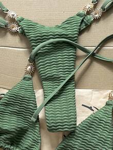 SHEIN Swim 2026春夏三角杯掛脖式軍綠色紋理面料金色小雙耳陽光裝飾高衩可調節休閒風適合海灘海濱泳池女性性感比基尼 - 軍綠色 - 查看 6