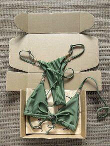 SHEIN Swim 2026春夏三角杯掛脖式軍綠色紋理面料金色小雙耳陽光裝飾高衩可調節休閒風適合海灘海濱泳池女性性感比基尼 - 軍綠色 - 查看 2