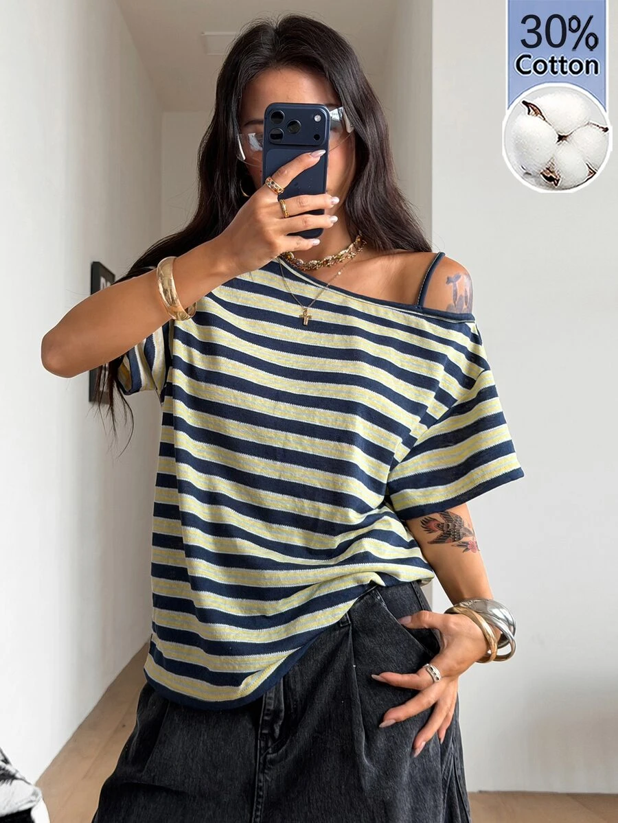 Coolane 女款四季外穿性感街頭風 Y2K 時尚復古日常休閒 30%棉舒適黃色條紋不對稱領口 T-shirt