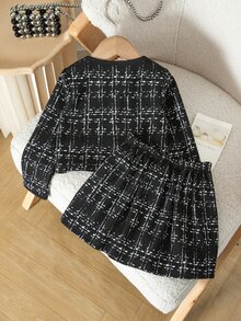 SHEIN Setelan 2 Potong Jaket dan Rok Kasual Rajut Kotak-kotak Leher Bulat untuk Bayi Perempuan - Hitam dan Putih - View 2