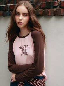 Nöista Casual Graphic Raglan Long Sleeve Top For Everyday Wear And Relaxed Weekend Outfits. College, Travel, Concert,Fall, Autumn Winter, Graphic Tee.  - Pink - View 2