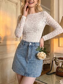 SHEIN MOD 白色花卉厚實親膚蕾絲船領公主接縫宮廷風女款蕾絲T恤上衣，適合婚禮派對，秋季浪漫優雅 - 杏色 - 查看 2