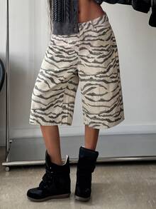 Muchica Women's All-Over Zebra Print Cotton-Blend Casual Denim Shorts-A Versatile Choice For Everyday Wear, Perfect For Y2K Style And Country Music Concerts. - Black and White - View 4