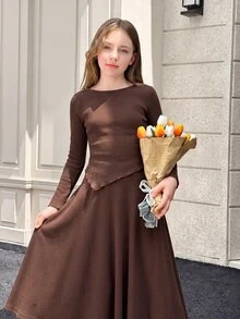 SHEIN Tween Girl 两件套咖啡棕色罗纹不对称下摆长袖上衣搭配 A 字中裙，优雅复古风格，适合外出和派对毕业礼服，休闲日常穿着 - 棕色 - 查看 1