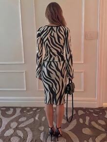 Sunnyshic Zebra Striped Print Plunging Neck Crop Top & Skirt - Black - View 2