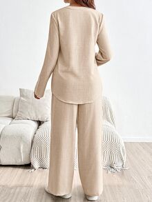 SHEIN 孕婦鈕扣長袖襯衫與可調腰長褲 2件套 秋季 - 杏色 - 查看 7