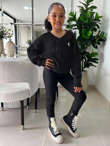 SHEIN 青少年女孩極簡純色V領長袖針織衫，休閒日常穿著，秋冬長袖上衣，學院風V領長袖針織衫，刺繡針織衫 - 黑色 - 查看 6