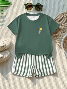 SHEIN Playful Pals 2件組 男童休閒時尚舒適口號與汽車印花圓領落肩上衣及條紋印花短褲，適合春/夏、戶外玩耍、日常百搭，夏季男童2件套 - 綠色 - 查看 10