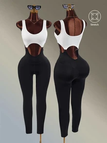 Amplova بدلة رياضية نسائية بتصميم بسيط وألوان متناسقة بقصة ضيقة - أبيض وأسود - مشاهدة 9