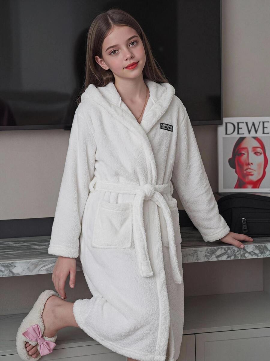 SHEIN Tween Girls Tween Girl Simple Autumn/Winter Comfortable Thermal Lined Thick Cherry Print Loungewear - White - View 1