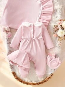 SHEIN Set Hadiah Bayi Perempuan Warna Pink 4 Pcs: Kain Bedong, Sarung Tangan, Topi & Romper dengan Hiasan Pita dan Renda - Berwarna merah muda - View 3