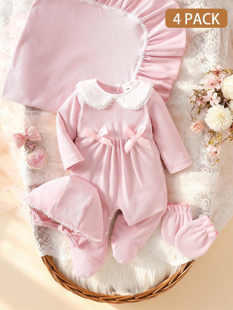 SHEIN 女嬰粉色 4 件組禮盒：包巾、手套、帽子與蕾絲飾邊蝴蝶結連身衣 - 粉色 - 查看 1