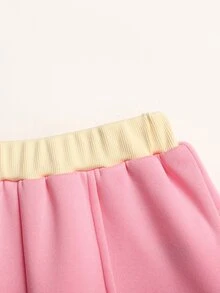 SHEIN 兒童青少年女孩秋冬休閒保暖內裡加厚運動衫套裝，紐約市印花，寬鬆圓領落肩長袖套頭衫，搭配印花百褶寬腿直筒運動長褲，2件式運動衫套裝，麻灰色 - 黃色 - 查看 7