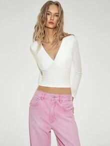 ATUI Studio Women's Solid Color V-Neck Long Sleeve Fitted Cropped Casual T-Shirt - White - View 7