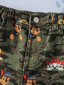 SHEIN | PAW Patrol بنطلون جينز دنيم بطبعة كرتونية مموهة للأولاد الصغار - أخضر عسكري - مشاهدة 5