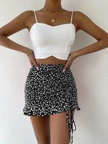 EMERY ROSE Ditsy Floral Ruched Detail Ruffle Hem Skirt Vacation Beach Outfits Women - Black and White - View 5