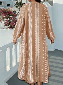 Ceyna Vestido Feminino Plus Size Estilo Francês Casual Boho Boêmio Elegante com Estampa Bordada Falsa Manga Longa para Férias e Ocasiões Formais Branco Outono - Marrom Claro - Visão 2