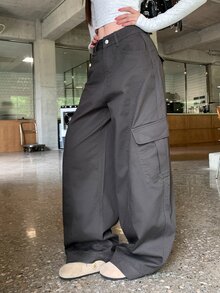 DAZY Celana Jeans Kargo Longgar Wanita dengan Saku Besar dan Desain Rusak, Gaya Kasual Jalanan Musim Gugur - Grey - View 6