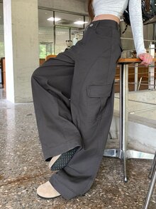 DAZY Celana Jeans Kargo Longgar Wanita dengan Saku Besar dan Desain Rusak, Gaya Kasual Jalanan Musim Gugur - Grey - View 3