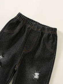 SHEIN 中性嬰兒男孩/女孩、幼兒 2 件組秋冬保暖內裡加厚時尚賽車圖案運動衫套裝，丹寧牛仔褲，嬰兒冬季服飾，運動套裝 - 黑色 - 查看 4