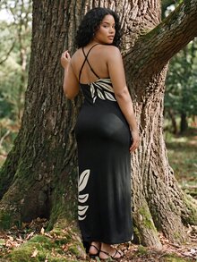 CAJUNI Plus Size Elegant Leaf Print Halter Neck Maxi Dress - Black and White - View 2