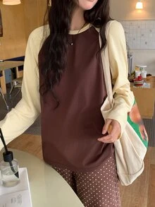 DAZY Kaos Wanita Lengan Raglan Motif Blok Warna untuk Musim Gugur - Coklat - View 6