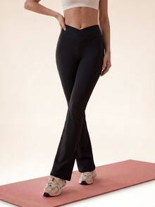 SHEIN Sports 纯色弹力腰 V 腰喇叭形羊毛瑜伽裤，适合瑜伽练习 - 黑色 - 查看 2
