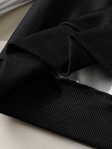 SHEIN Coolqubz 大男孩圓領圖案衛衣與運動長褲套裝，2件式休閒運動服套裝，學校日常穿著 - 黑色 - 查看 7