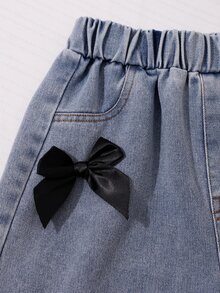 SHEIN 女童甜酷蝴蝶結牛仔套裝，黑色羅紋開襟衫搭配波點內層，淺藍色寬腿牛仔褲，校園生日秋季可愛風 - 彩色 - 查看 5