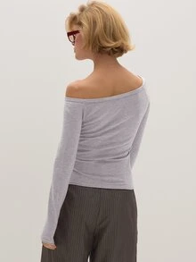 MUSEYN Grey Sheer Off Shoulder Ruched Bandeau Long Sleeve Top Cozy Textured Everyday Casual Fall New Season Capsule Wardrobe - Light Grey - View 4