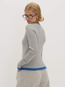 MUSEYN Atasan Kancing Berlapis Kontras Rajut Abu-abu dan Biru - Grey - View 5