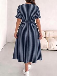 SHEIN Essnce Plus Size Striped Square Neck Vacation Dress, Casual Minimalist - Navy Blue - View 2