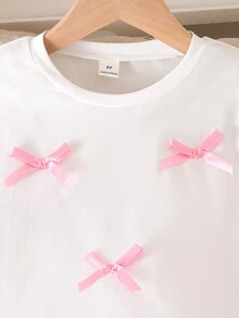 SHEIN Tween女孩2件組夏季可愛校園迷你套裝，藍白蝴蝶結白色圓領短袖T恤與粉色3D蝴蝶結刺繡... - 白色 - 查看 7