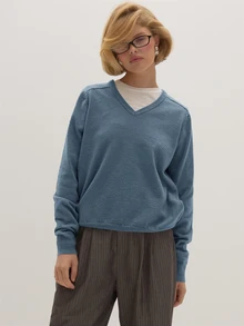 MUSEYN Sweater Rajut Biru Lengan Panjang Bergaris Leher V Ukuran Besar - Biru - View 2