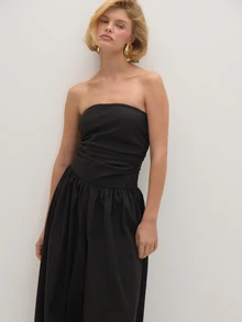 MUSEYN Jumpsuit Hitam Model Bandeau dengan Kaki Mengembang - Hitam - View 5