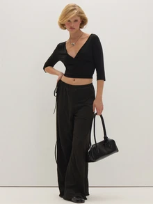 MUSEYN Black Jersey V Wrap Neckline Cropped Sleeve Fitted Top Chic Versatile  Everyday Casual Fall - Black - View 1