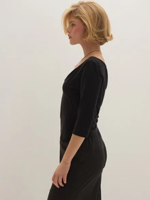 MUSEYN Black Jersey V Wrap Neckline Cropped Sleeve Fitted Top Chic Versatile  Everyday Casual Fall - Black - View 3
